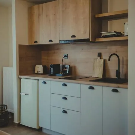 Peri Elxis Luxury 아파트호텔 Mourésion