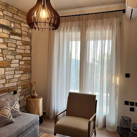 Peri Elxis Luxury Mourésion